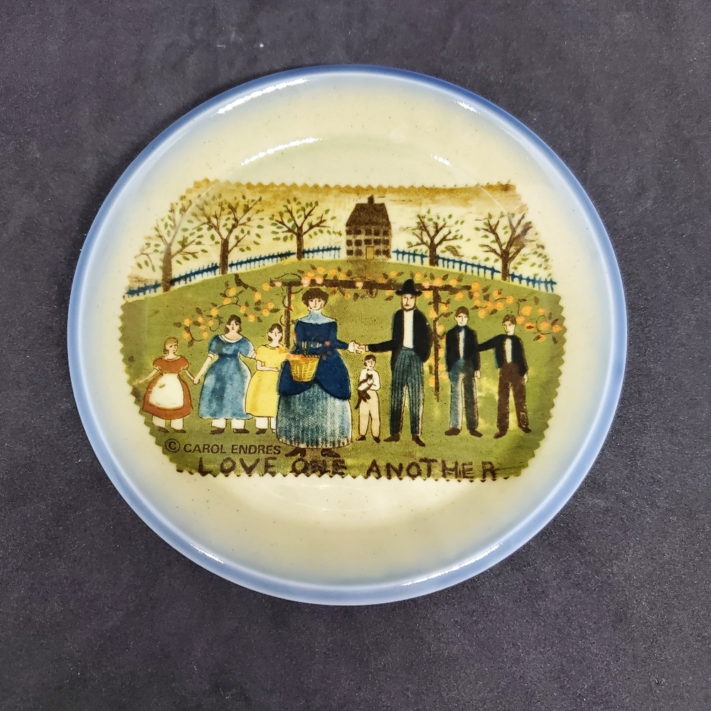 Vintage Otagiri Carol Endres 5" Love One Another Folk Art Plate ~ Pre-Owned